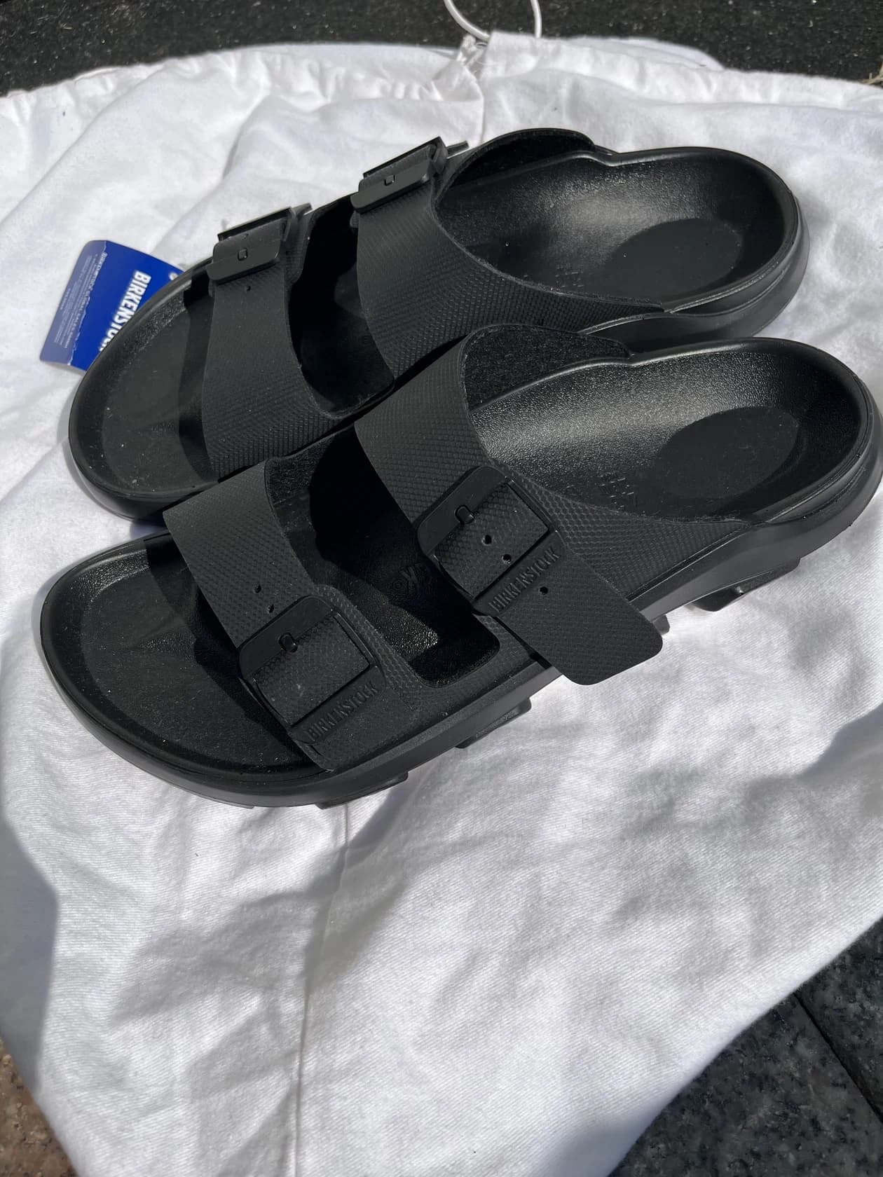 Черные шлепанцы Birkenstock, новые