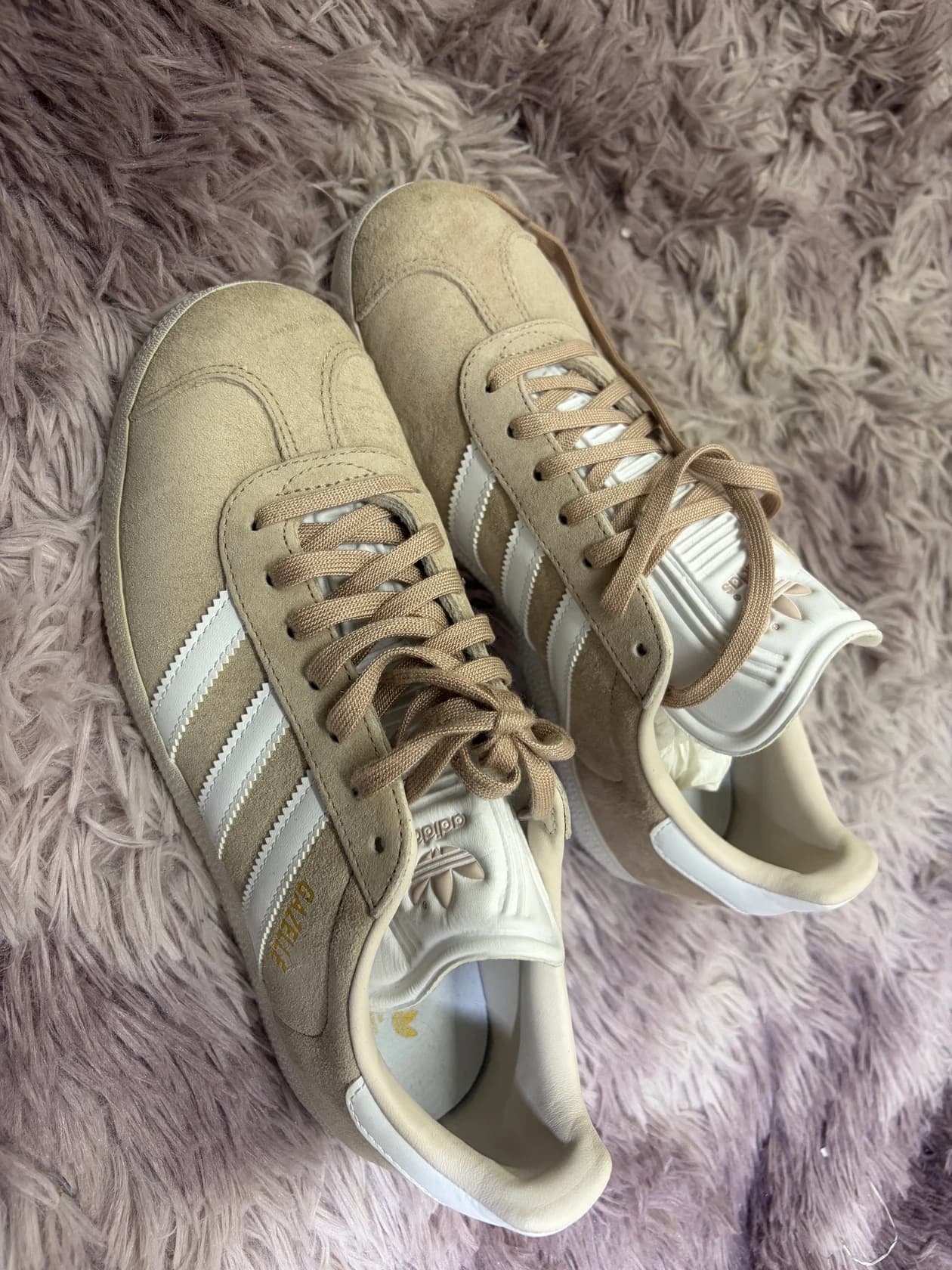 Кроссовки adidas Gazelle, пыльно-розовые