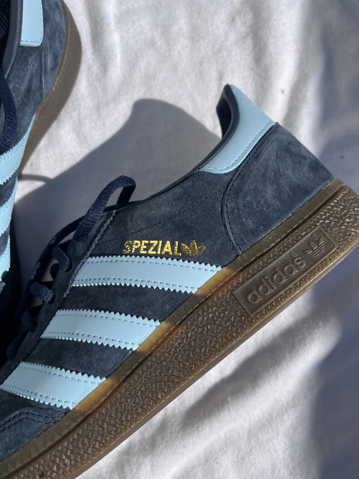 Замшевые кроссовки adidas Spezial, синие — фото 5