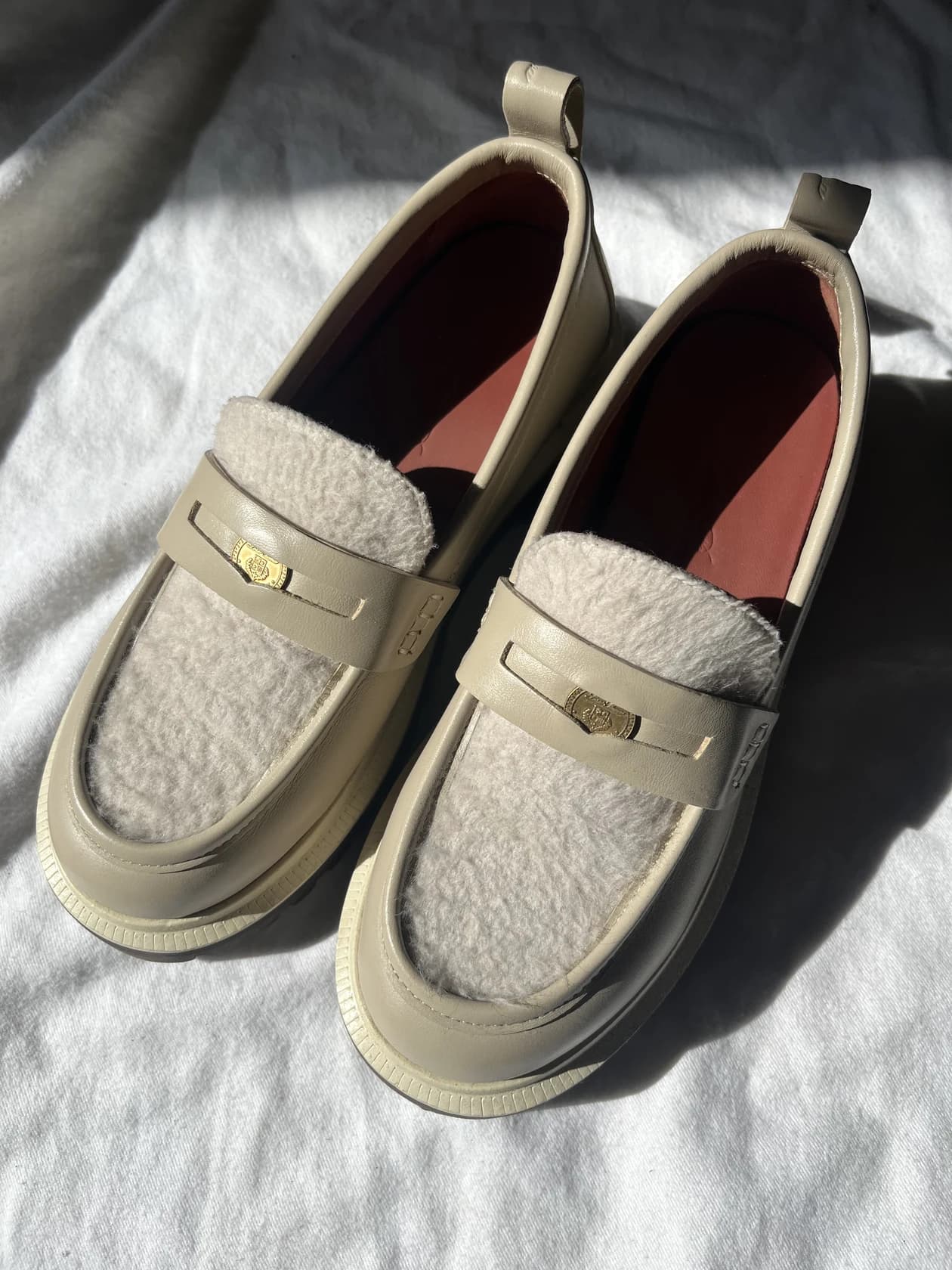 Новые лоферы Loro Piana с овчиной, 36–37