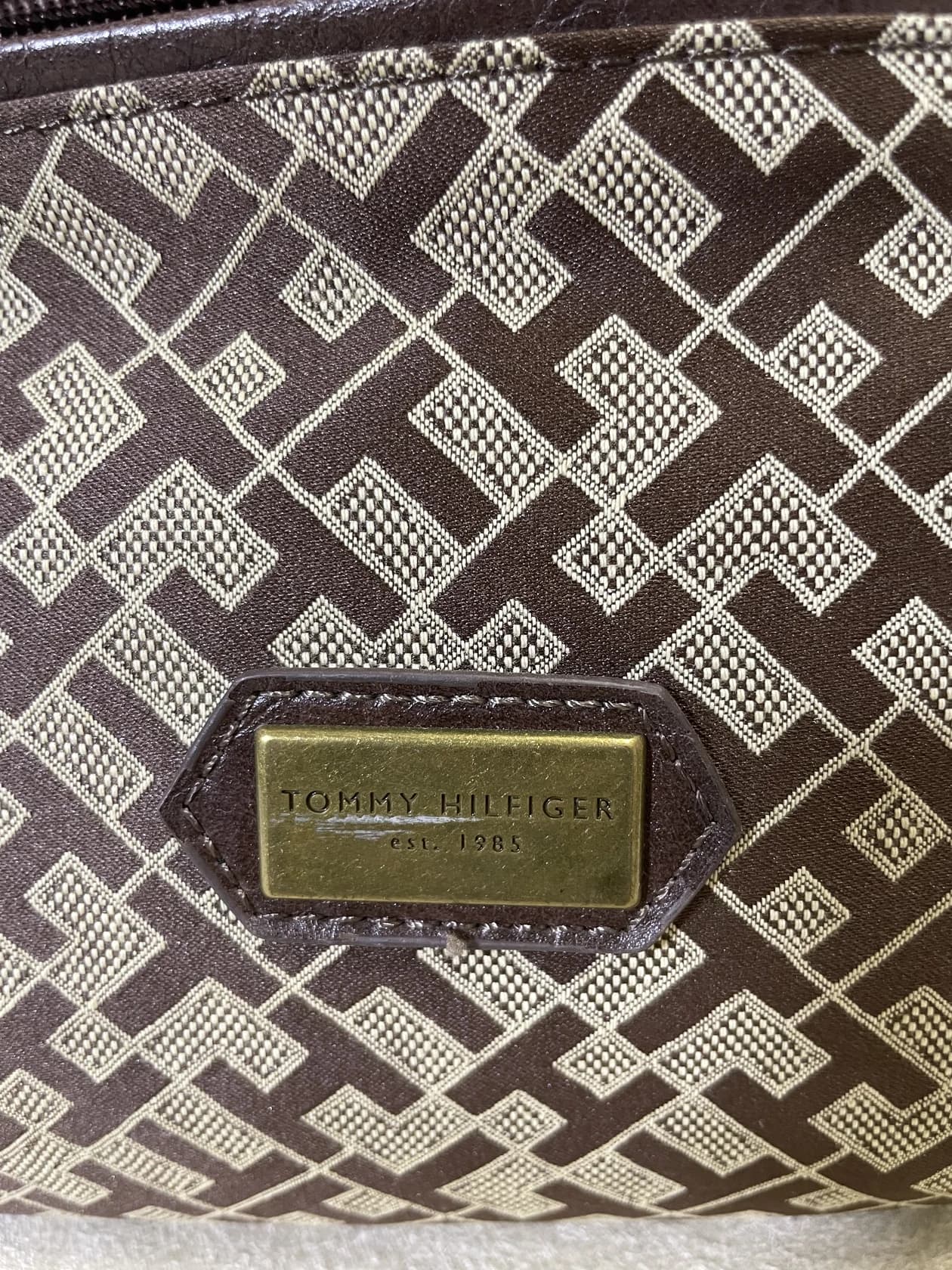 Сумка-мешок Tommy Hilfiger с монограммой — фото 8