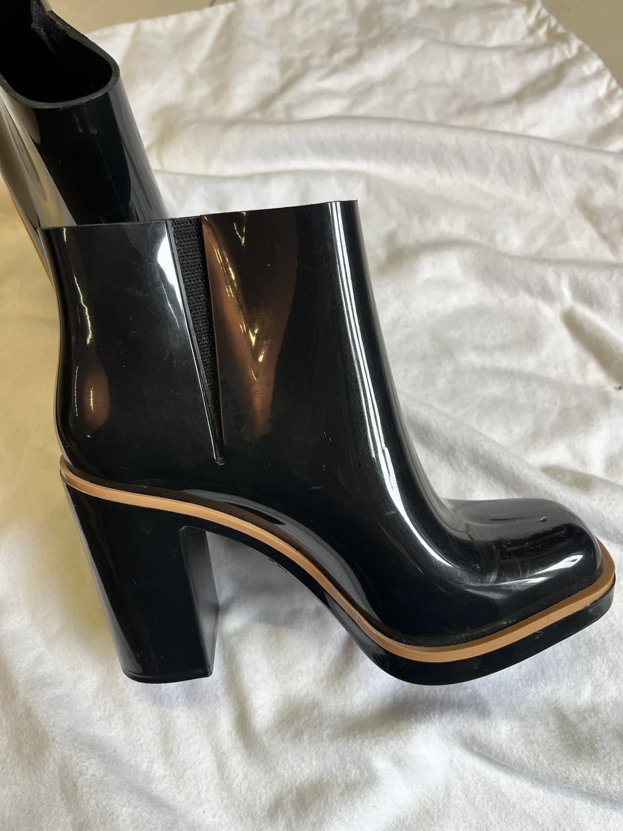 Резиновые ботильоны Melissa на устойчивом каблуке
