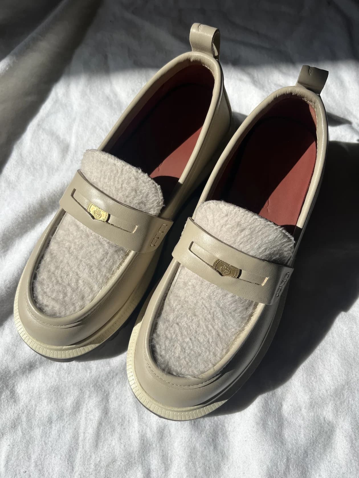 Новые лоферы Loro Piana с овчиной, 36–37