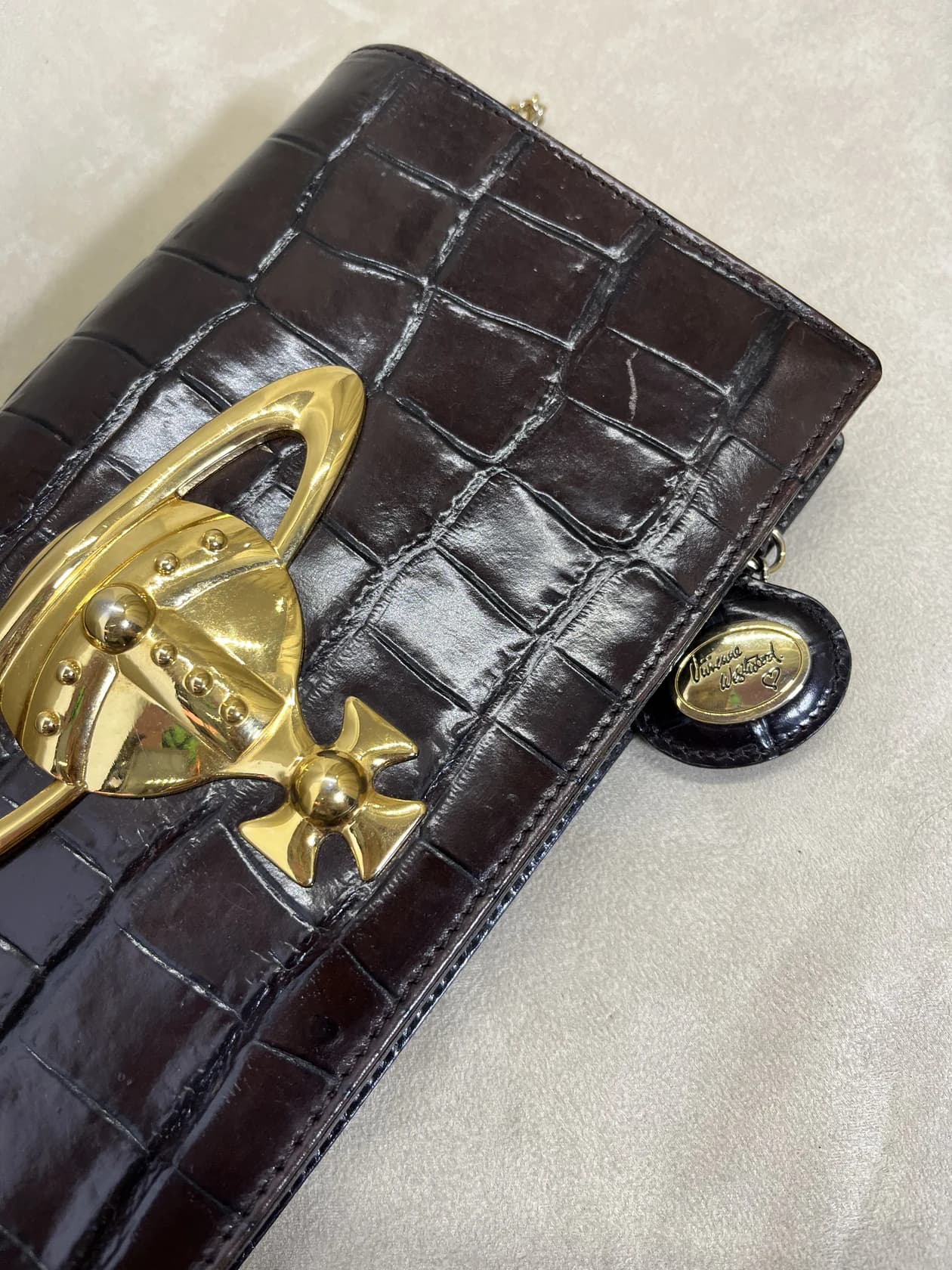 Клатч-кроссбоди Vivienne Westwood, кожа под крокодила — фото 4