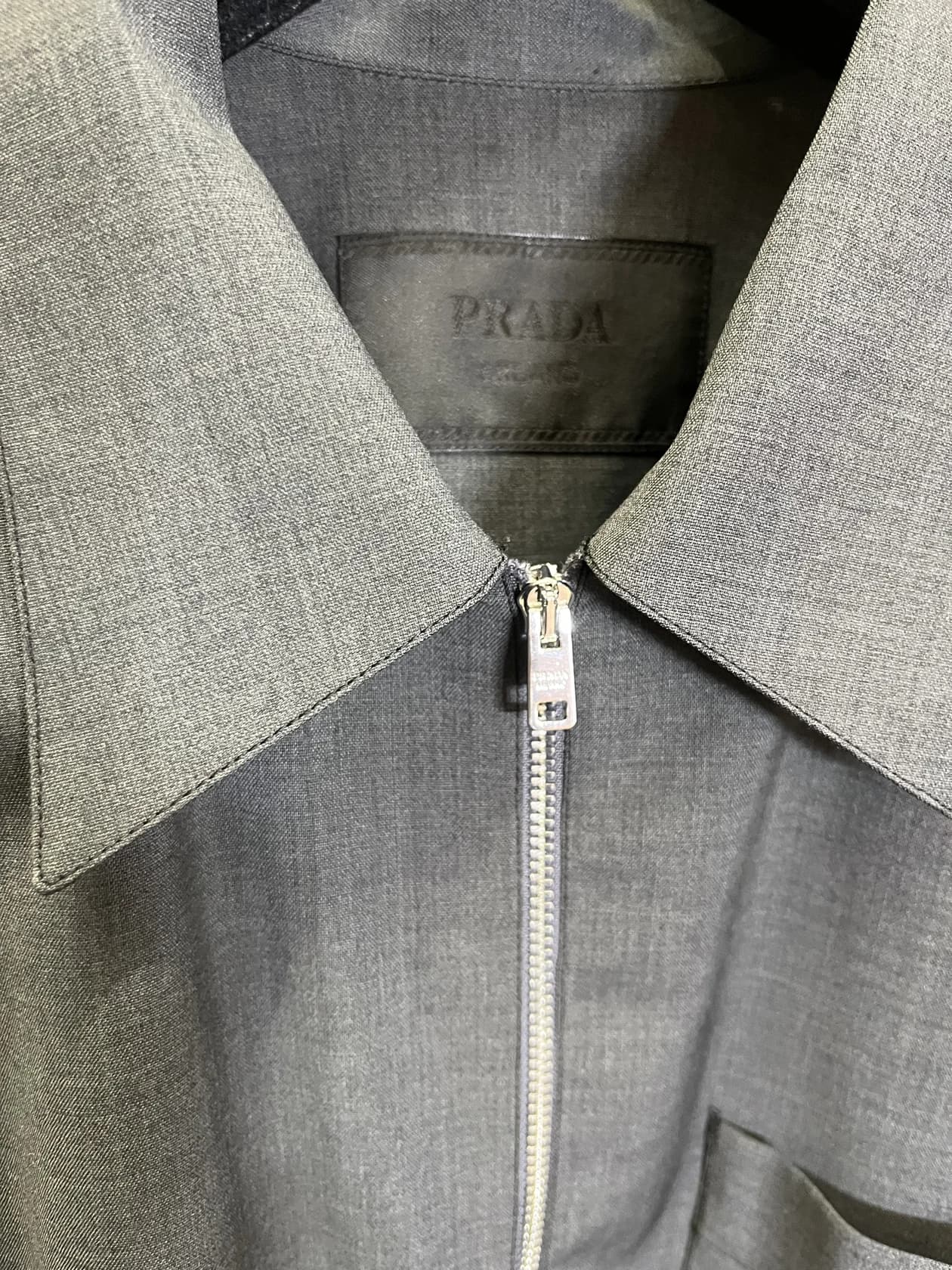 Рубашка Prada на замке, графитовая шерсть — фото 4