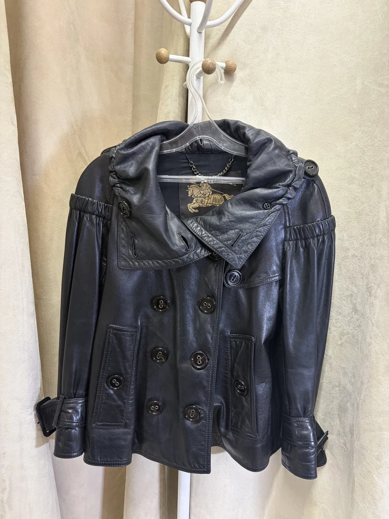 Куртка Burberry из мягкой кожи, двубортная — фото 10