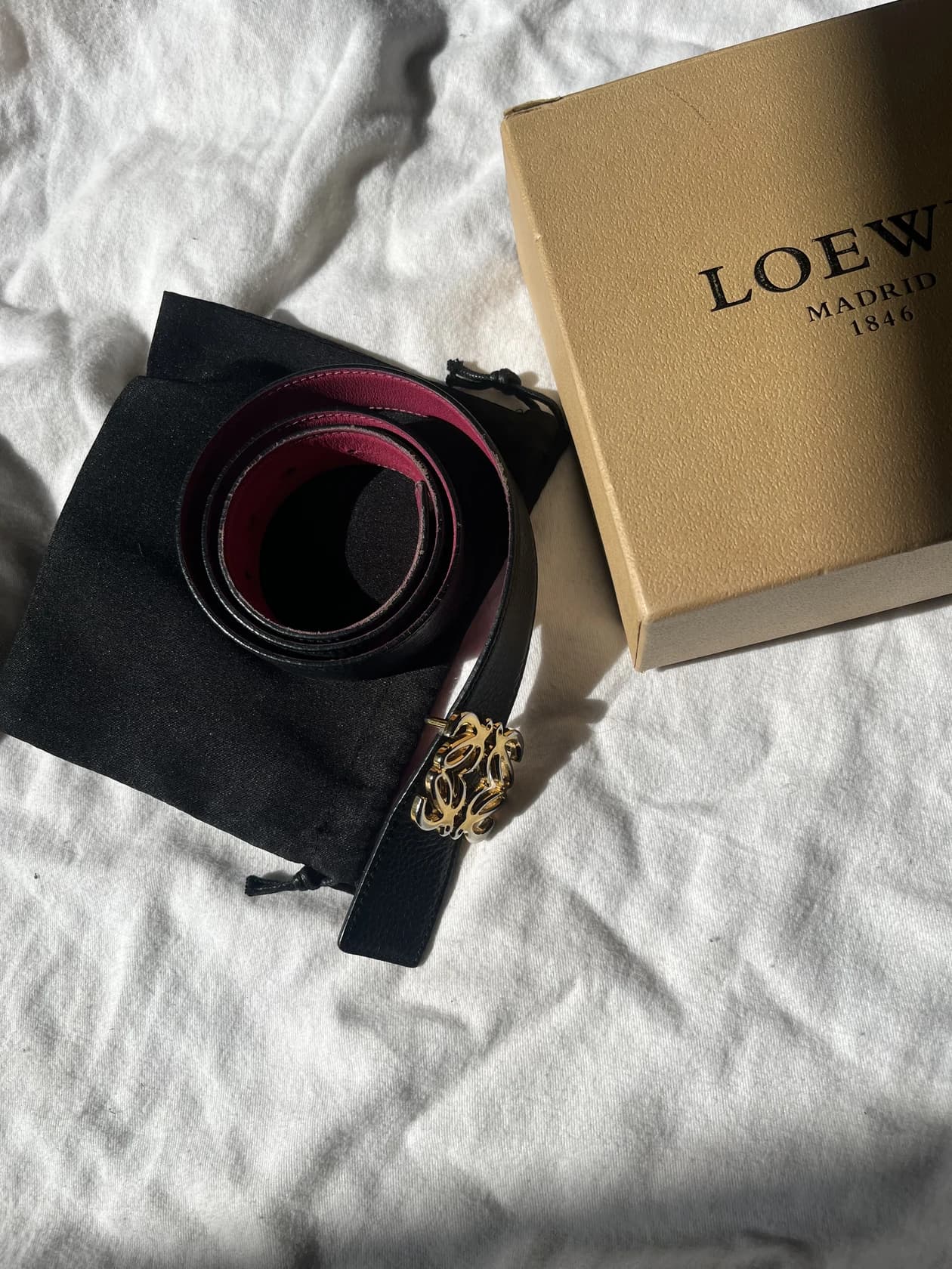 Ремень Loewe с пряжкой-логотипом, мягкая кожа